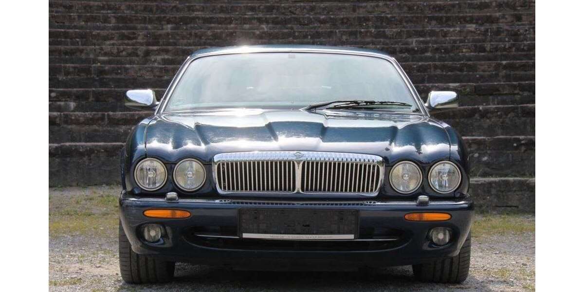 Jaguar Daimler 235.000 km 14.999 € Heppenheim 64646
