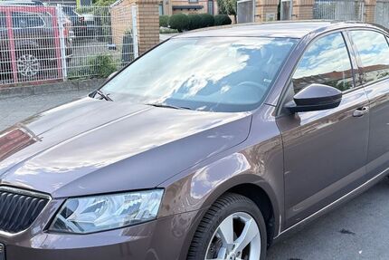 Skoda Octavia 93.830 km 8.980 &euro; BERLIN 13409