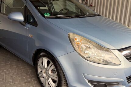 Opel Corsa 69.755 km 3.497 &euro; Berlin 12277