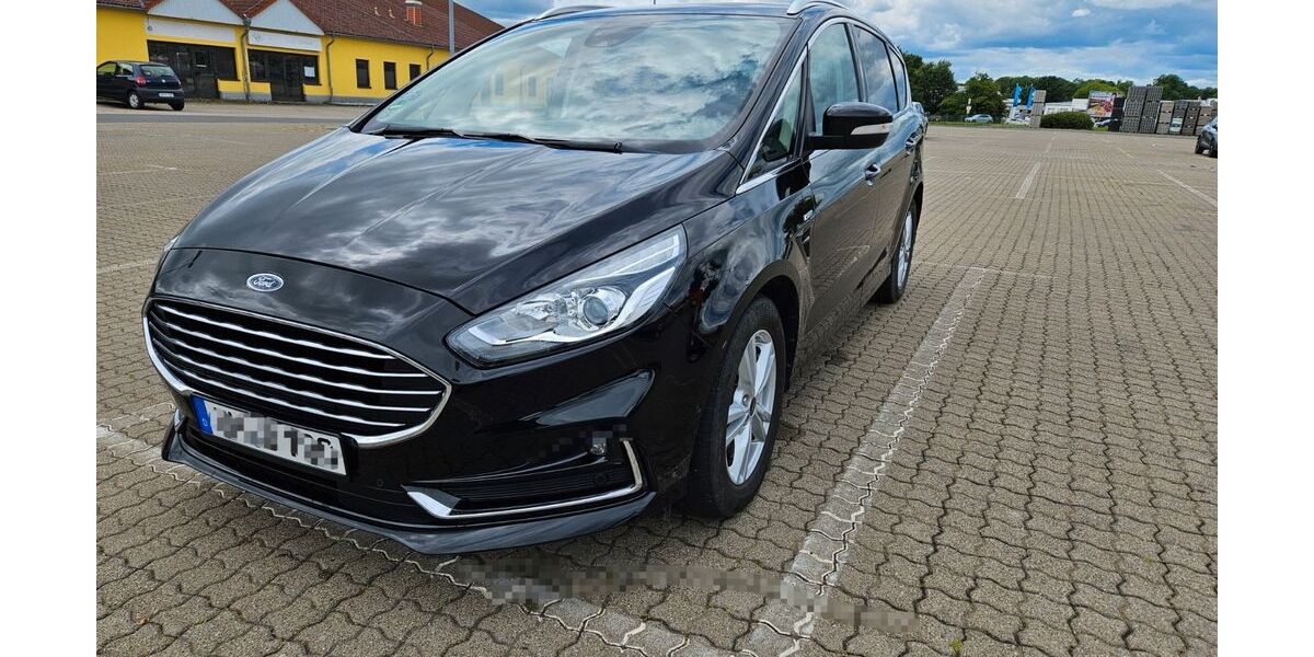 Ford S-Max 50.500 km 22.900 &euro; Mühlhausen 99974