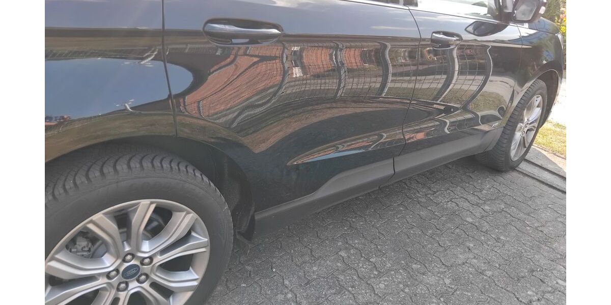 Ford Edge 68.400 km 22.299 &euro; Verchen 17111
