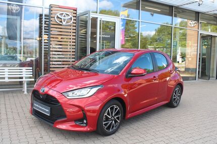 Toyota Yaris 54.763 km 16.990 &euro; Wedel 22880