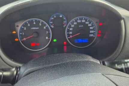 Hyundai i20 153.000 km 1.600 &euro; nürnberg 90473