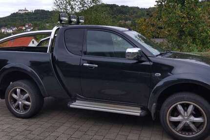 Mitsubishi L200 181.000 km 15.000 € Hollfeld 96142