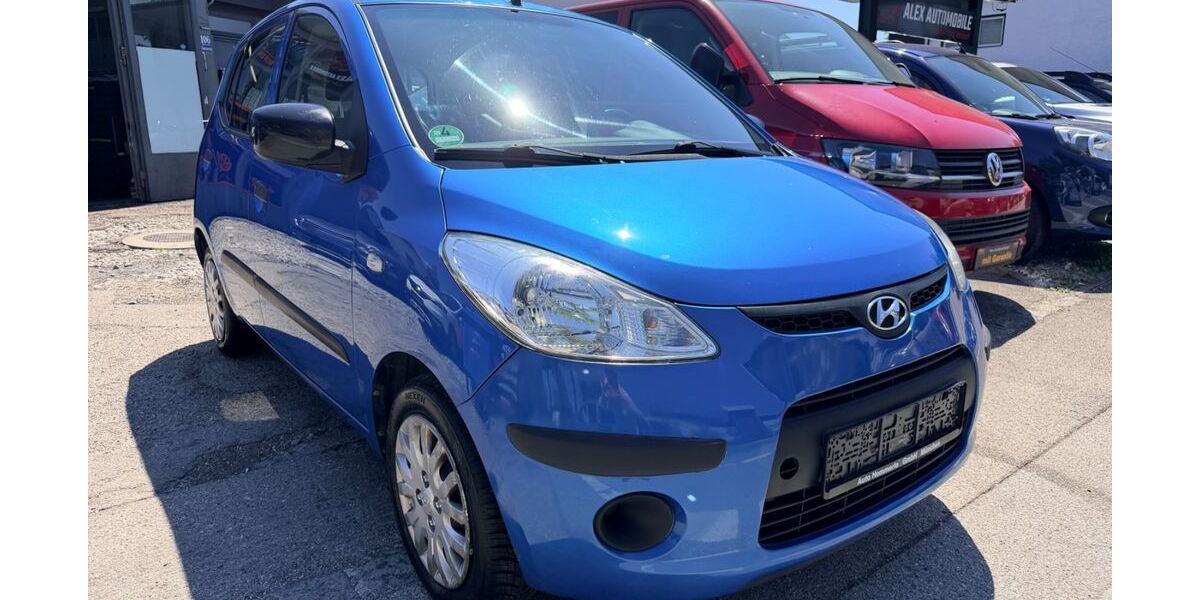 Hyundai i10 168.000 km 2.499 &euro; München 81825