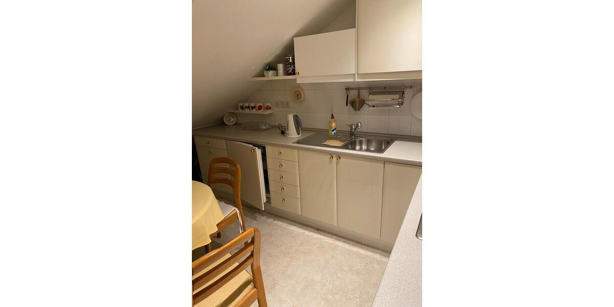 Dachgeschoßwohnung Wiesbaden Bierstadt - 2 Zimmer, 44 m&sup2;, 490&euro; | Angebot:26396316