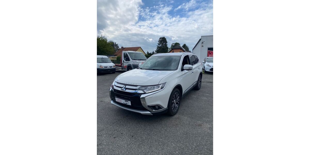Mitsubishi Outlander 215.272 km 10.499 &euro; Kamenz 01917