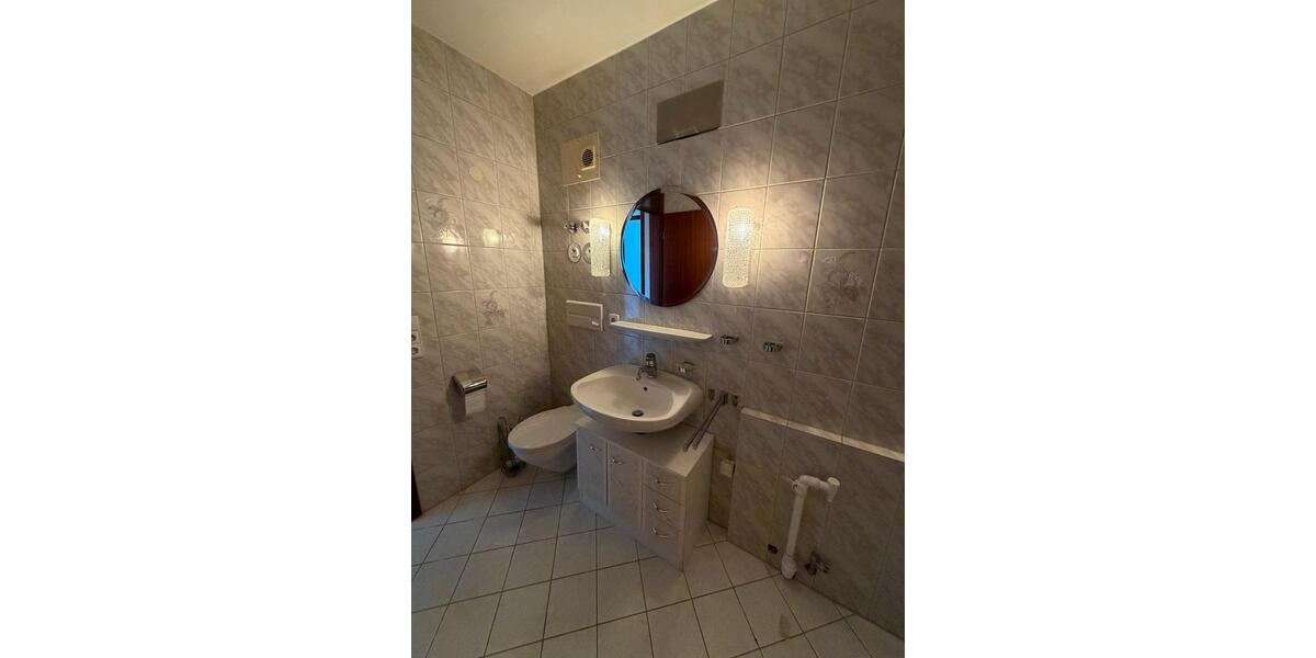 Etagenwohnung Freudenstadt - 3 Zimmer, 89 m&sup2;, 279.000&euro; | Angebot:27019411