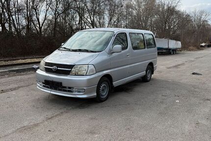 Toyota Hiace 162.343 km 5.700 &euro; HAMBURG 22113