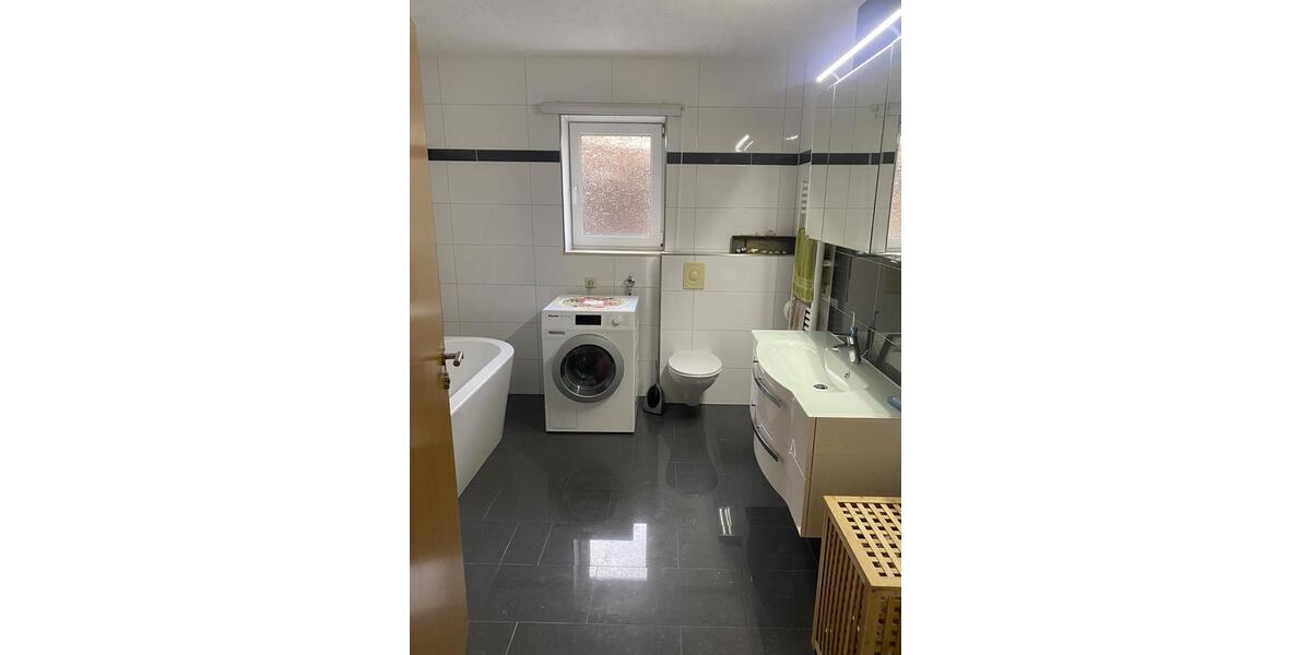 Einfamilienhaus Mönchsroth - 8 Zimmer, 216 m&sup2;, 535.000&euro; | Angebot:26990356