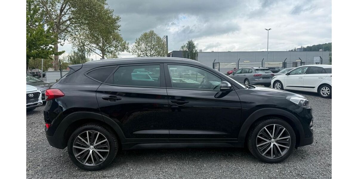 Hyundai TUCSON 136.000 km 17.400 &euro; Lollar 35457