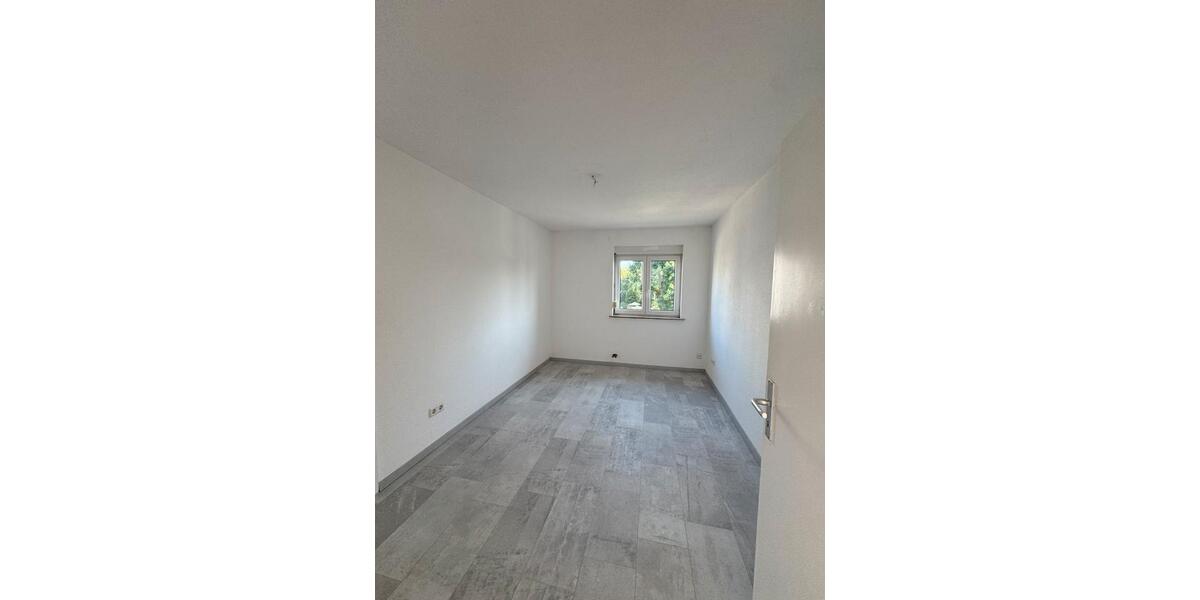 Etagenwohnung Vöhringen - 3 Zimmer, 64 m&sup2;, 1.300&euro; | Angebot:26313998