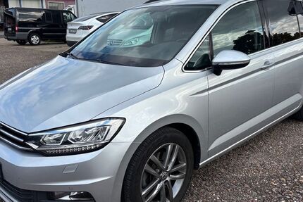 VW Touran 90.000 km 16.900 € Aschaffenburg 63741
