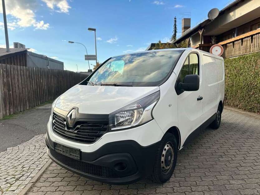 Renault Trafic 201.271 km 6.699 € Nürnberg 90439