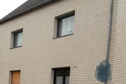 Wohnung Hürth - 2 Zimmer, 76 m&sup2;, 1.080&euro; | Angebot:25045384