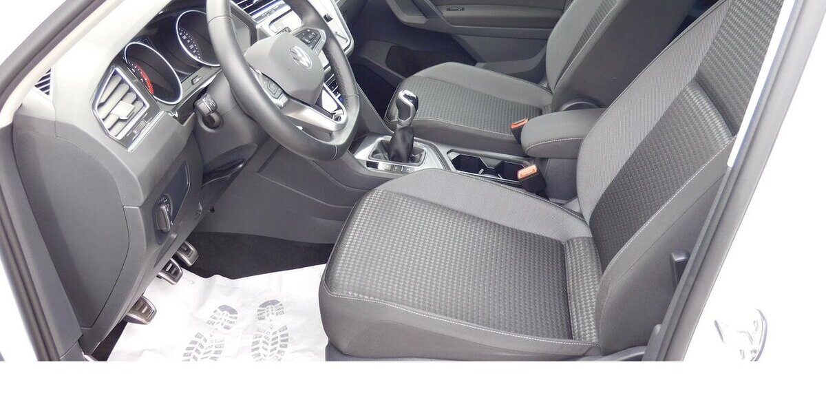 VW Tiguan 1.5 Life Active Klima TSI Navi 46.000 km 22.990 &euro; Vordorf 38533