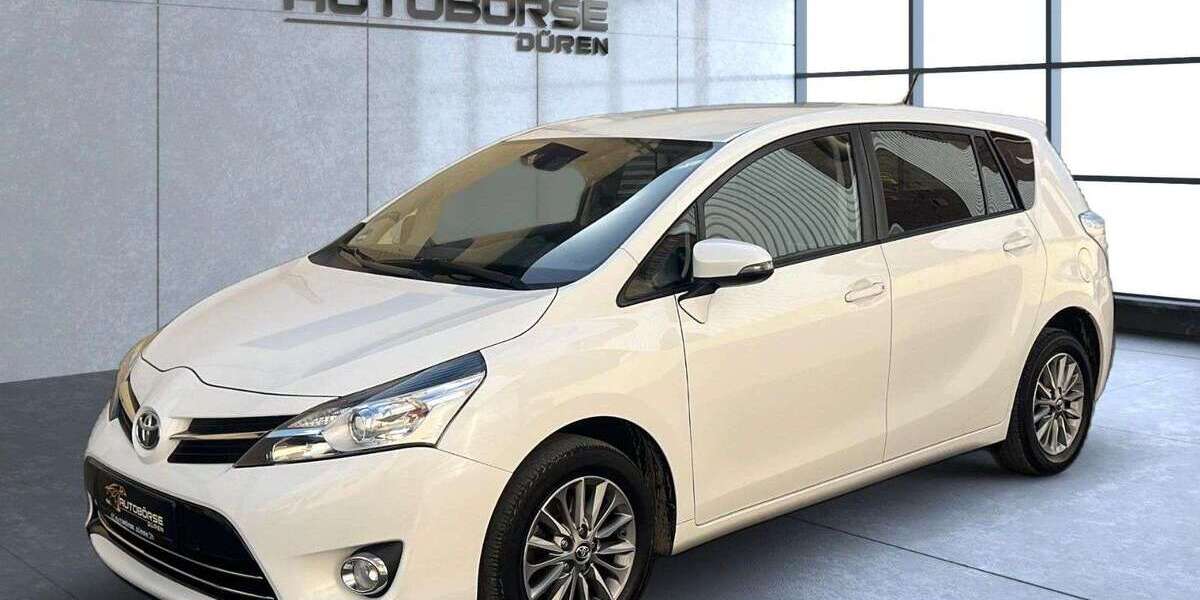 Toyota Verso 88.711 km 11.999 &euro; Düren 52351