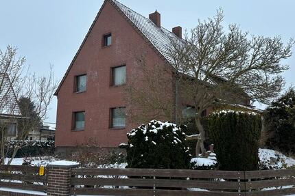 Haus Isenbüttel - 8 Zimmer, 250 m&sup2;, 350.000&euro; | Angebot:25903958