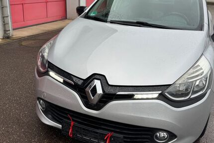 Renault Clio 96.600 km 8.490 &euro; Offenburg 77654