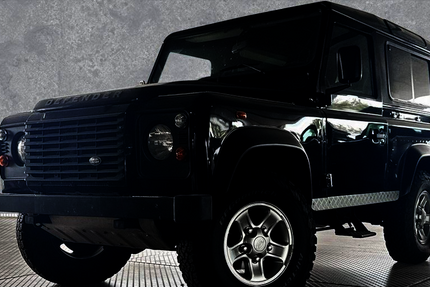 Land Rover Defender 98.800 km 40.880 &euro; Frankfurt a.M. 60314
