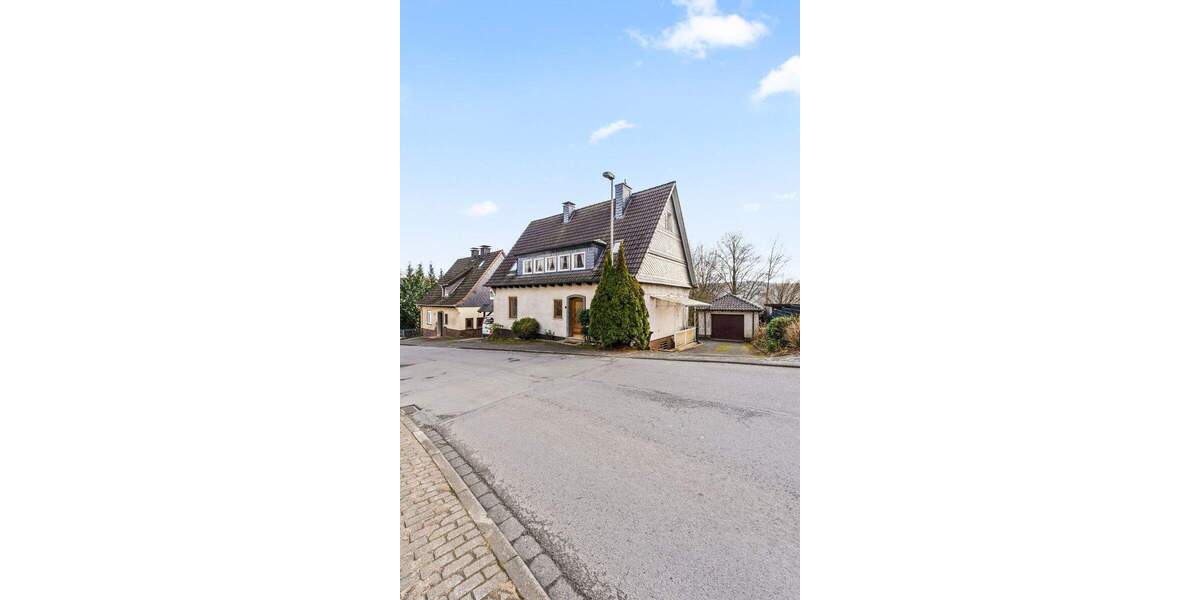 Einfamilienhaus Attendorn - 4 Zimmer, 127 m&sup2;, 199.500&euro; | Angebot:25774542