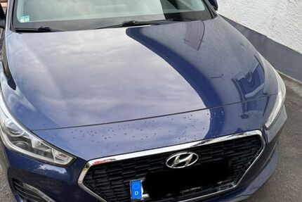 Hyundai i30 105.200 km 10.999 &euro; ÜDERSDORF 54552