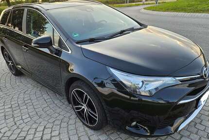 Toyota Avensis 107.000 km 16.500 &euro; Unterschleißheim, St 85716