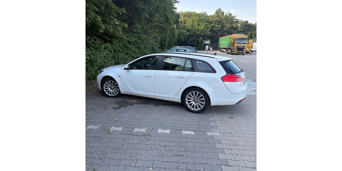 Opel Insignia 270.200 km 2.200 &euro; Duisburg 47058
