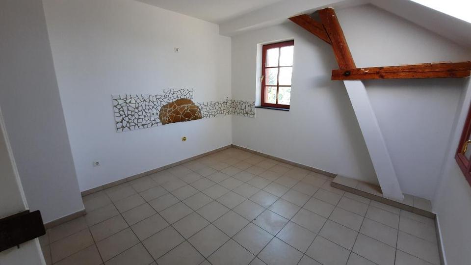 Dachgeschoßwohnung Riedlingen - 6 Zimmer, 104 m&sup2;, 245.000&euro; | Angebot:26646567