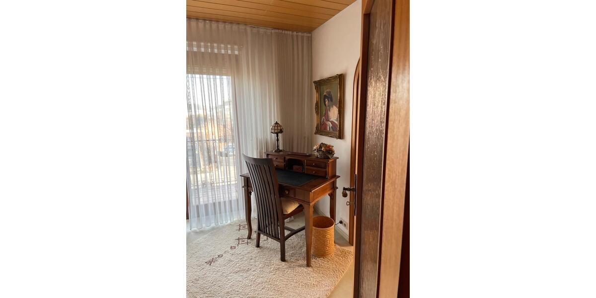 Etagenwohnung Schmitten im Taunus - 2.5 Zimmer, 75 m&sup2;, 950&euro; | Angebot:25392022