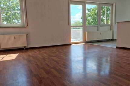 Wohnung zum Mieten in Dresden 563 € 61.47 m² 2 zimmer