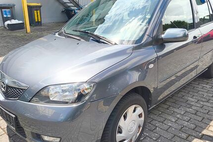 Mazda 2 136.332 km 890 &euro; Fulda 36043