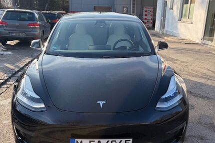 Tesla Model 3 295.000 km 16.700 &euro; München 81737
