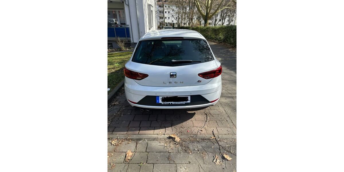 Seat Leon 97.350 km 12.700 &euro; Frankfurt am Main 60385
