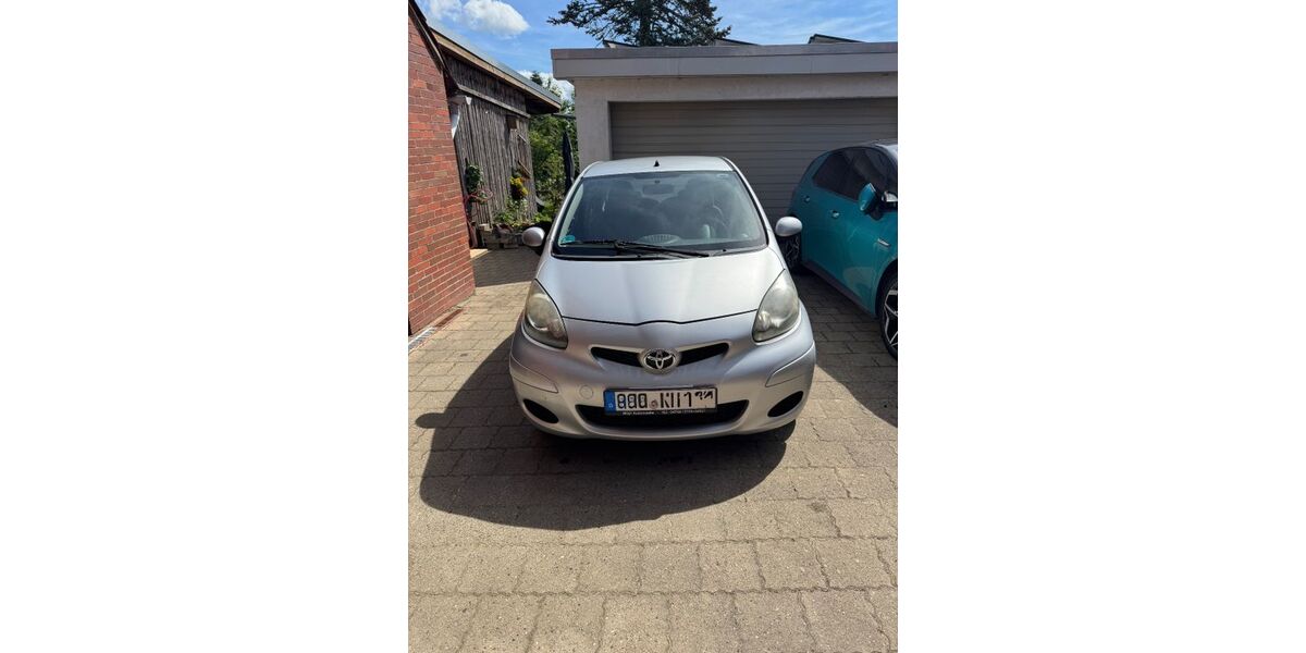Toyota Aygo (X) 121.700 km 2.900 &euro; Stadthagen 31655