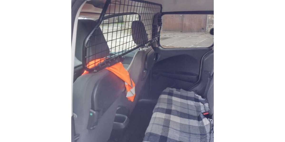 Ford Tourneo Courier 100.000 km 11.000 &euro; niedercunnersdorf 02708