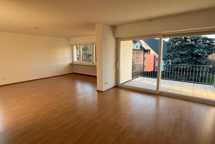 Schöne helle 4 ZKBBGWC Südstadt 4 zimmer