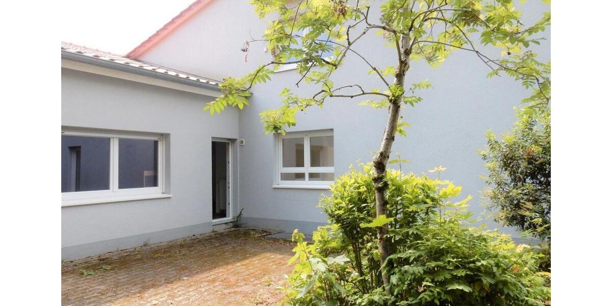 Doppelhaushälfte Schwetzingen - 7 Zimmer, 180 m&sup2;, 1.800&euro; | Angebot:26241969