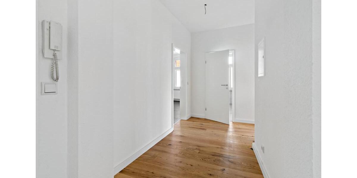 Dachgeschoßwohnung Halle (Saale) Am Wasserturm/Thaerviertel - 2 Zimmer, 60 m&sup2;, 435&euro; | Angebot:26442520