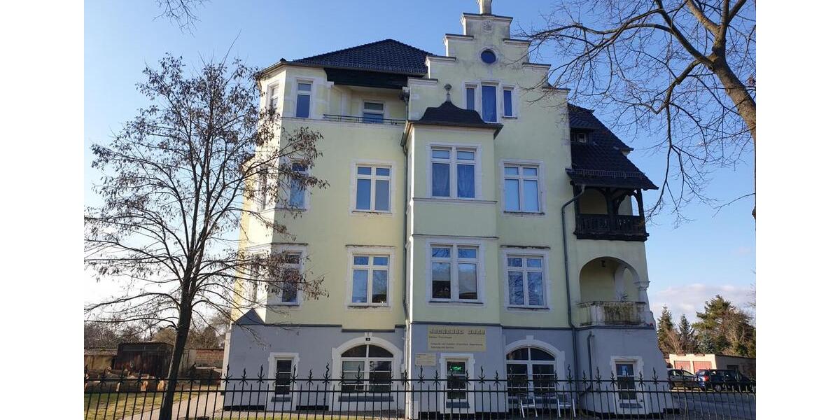 Etagenwohnung Genthin - 2 Zimmer, 80 m&sup2;, 398&euro; | Angebot:25959299