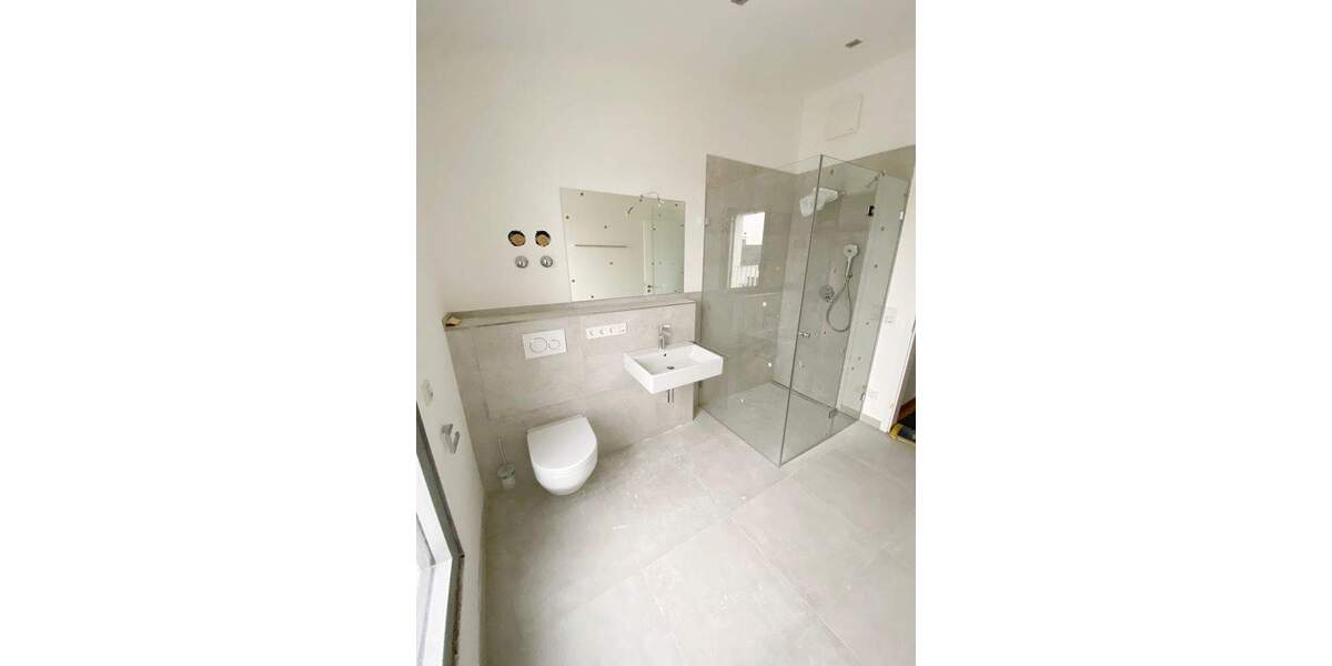 Moderne 3-Zimmer-Dachgeschoss-Wohnung mit 2 Dachterrassen in der Gartenstadt-Trudering 3 zimmer