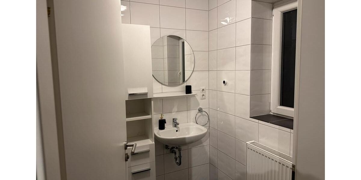 Nachmieter für 1-Zimmer-Wohnung; Studenten- Auszubildenenwohnung 1 zimmer