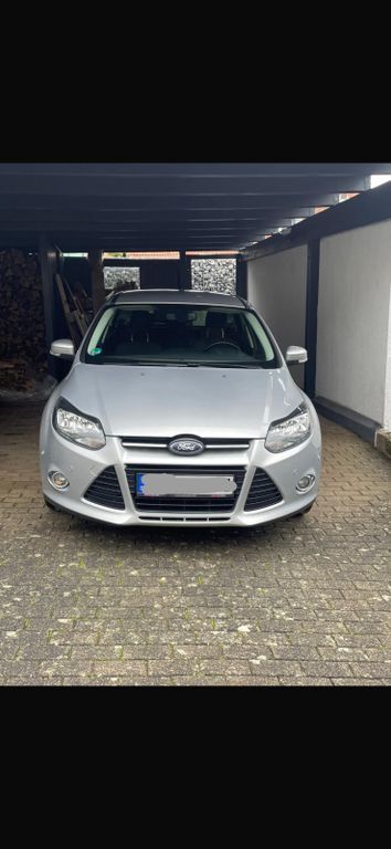 Ford Focus 267.000 km 4.300 € Warburg 34414