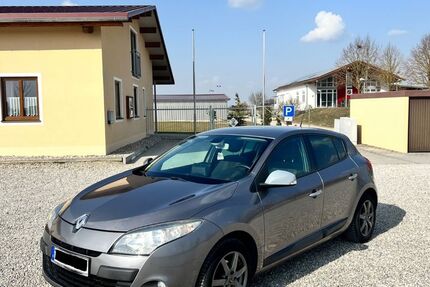 Renault Megane 99.000 km 4.250 &euro; Neufahrn 85375