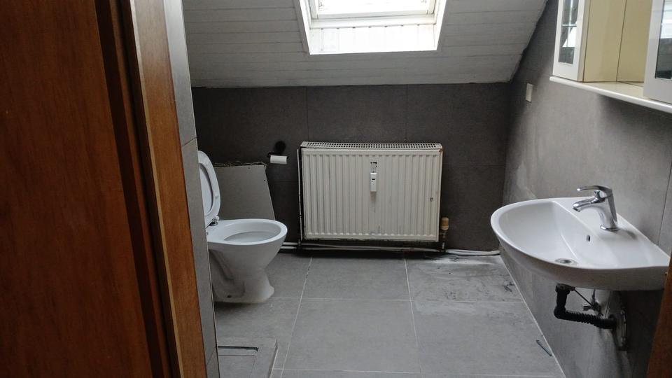 Dachgeschoßwohnung Völklingen - 3 Zimmer, 110 m&sup2;, 500&euro; | Angebot:25592290