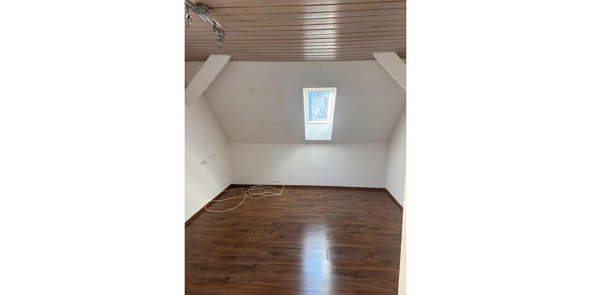 Dachgeschoßwohnung Pfullendorf - 2.5 Zimmer, 54 m&sup2;, 159.000&euro; | Angebot:26238123