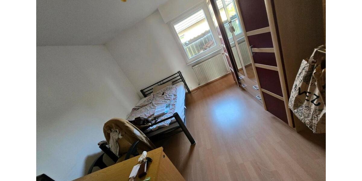 Bungalow Hambühren - 6 Zimmer, 200 m&sup2;, 1.500&euro; | Angebot:26375609