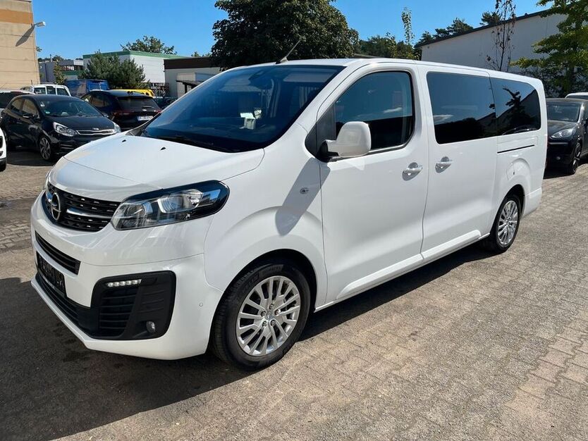 Zafira Life