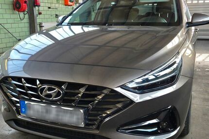 Hyundai i30 59.000 km 17.400 &euro; Unterschleißheim 85716