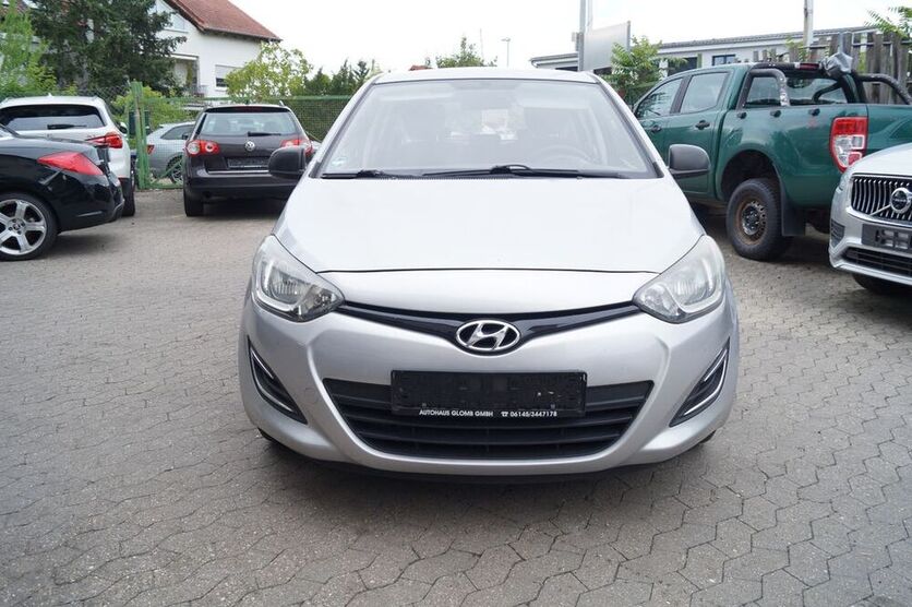 i20